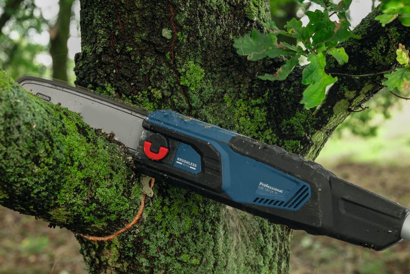 GKE 18V-25 TP Professional Cordless Telelescopic Pruner