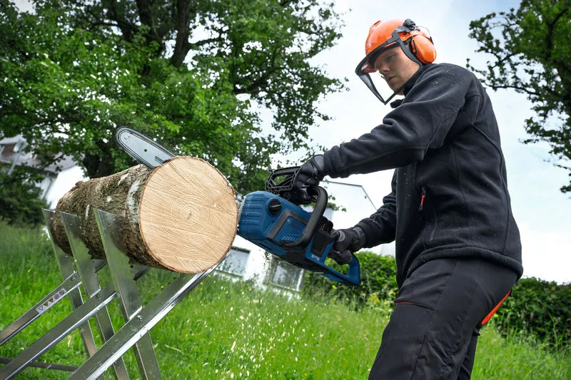 GKE 18V-40 Professional Cordless Chainsaw