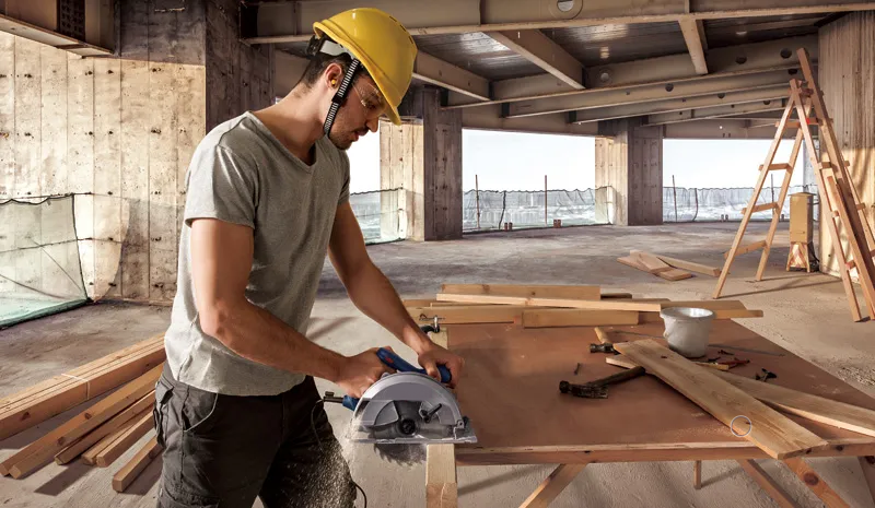 GKS 150 Professional Hand-Held Circular Saw